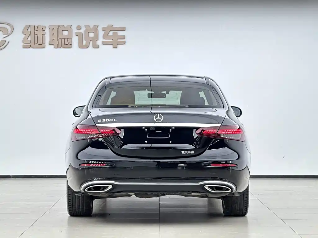 Mercedes-Benz E-Class — миниатюра 14