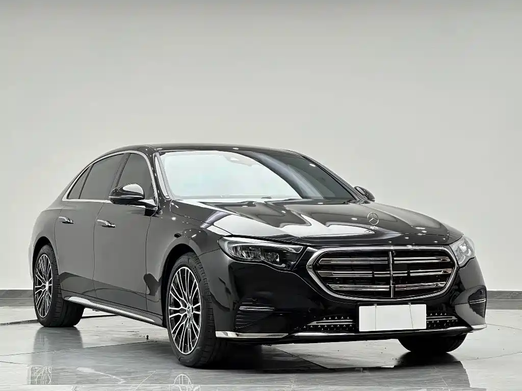 Mercedes-Benz E-Class — миниатюра 3