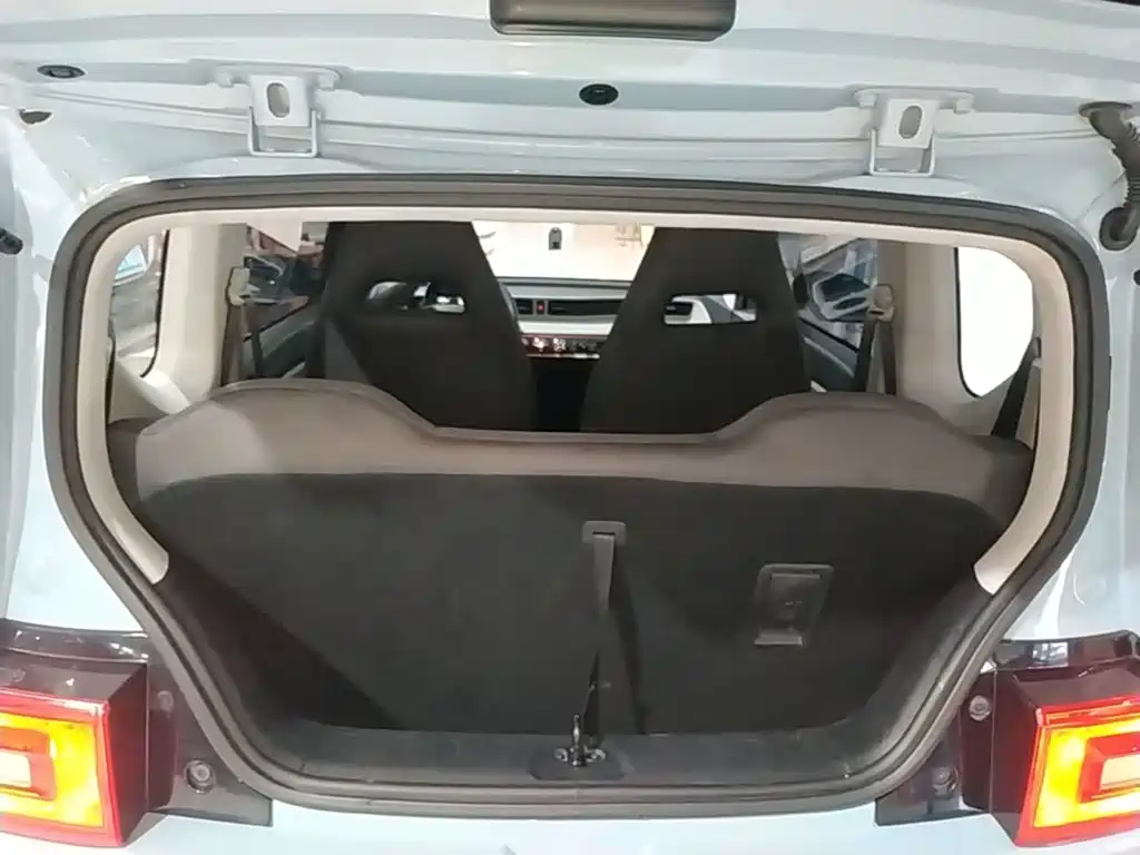 Wuling MINIEV — миниатюра 19