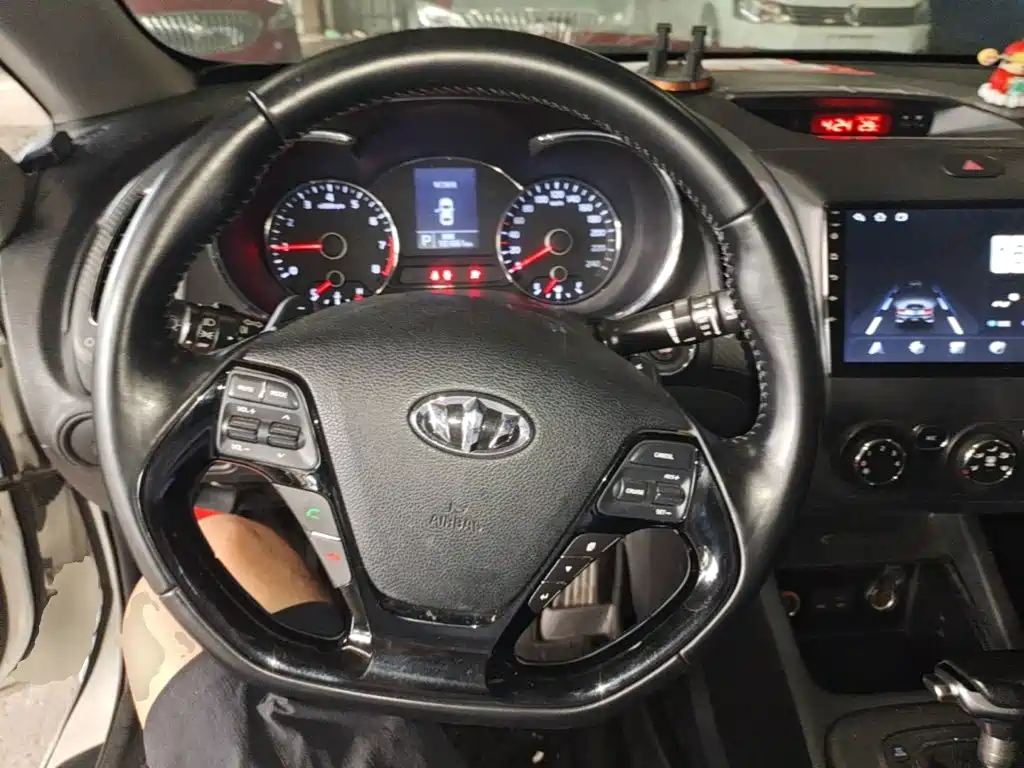 Kia K3 — миниатюра 11