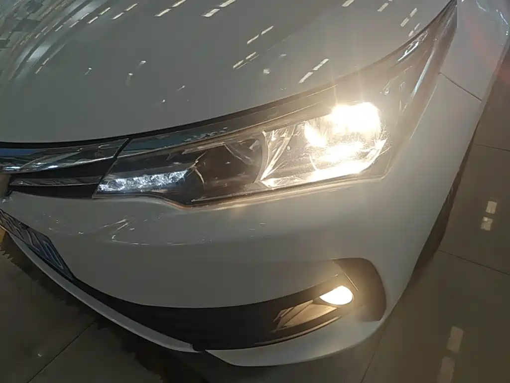 Toyota Corolla — миниатюра 24