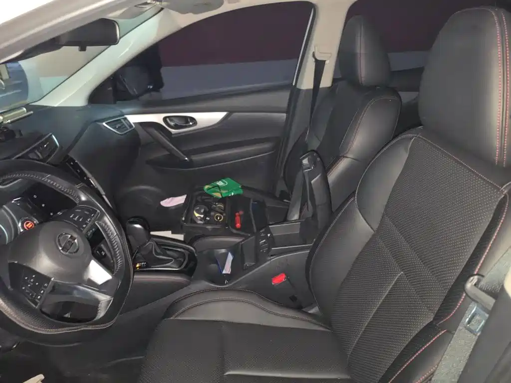 Nissan Qashqai — миниатюра 11
