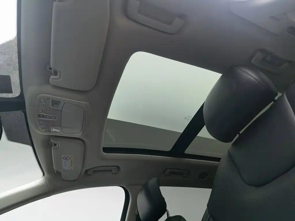 Ford Edge — миниатюра 14