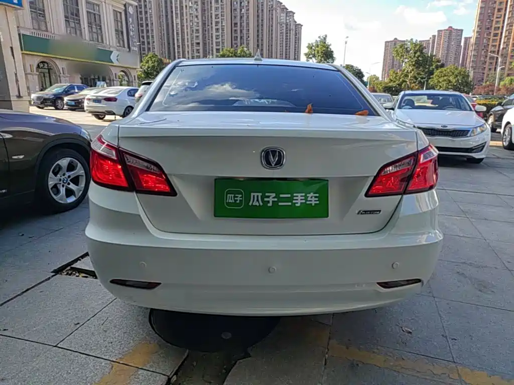 Changan Eado — миниатюра 6