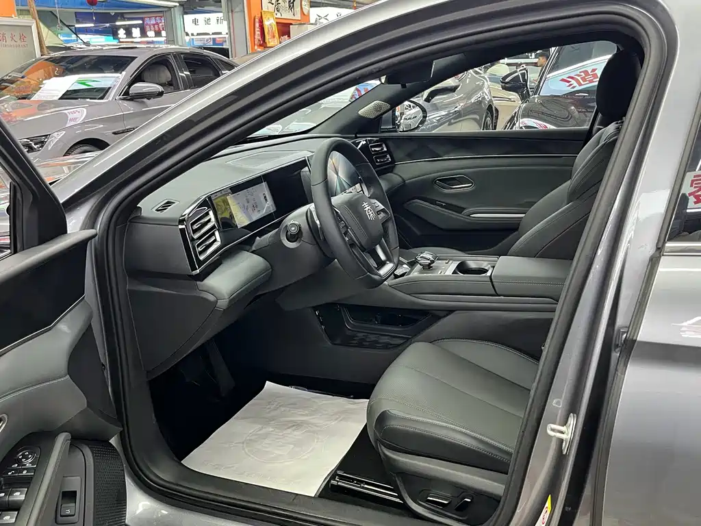 BYD Qin L — миниатюра 7