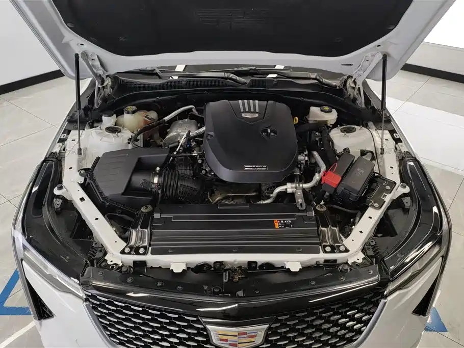 Cadillac CT4 2023 25T Luxury