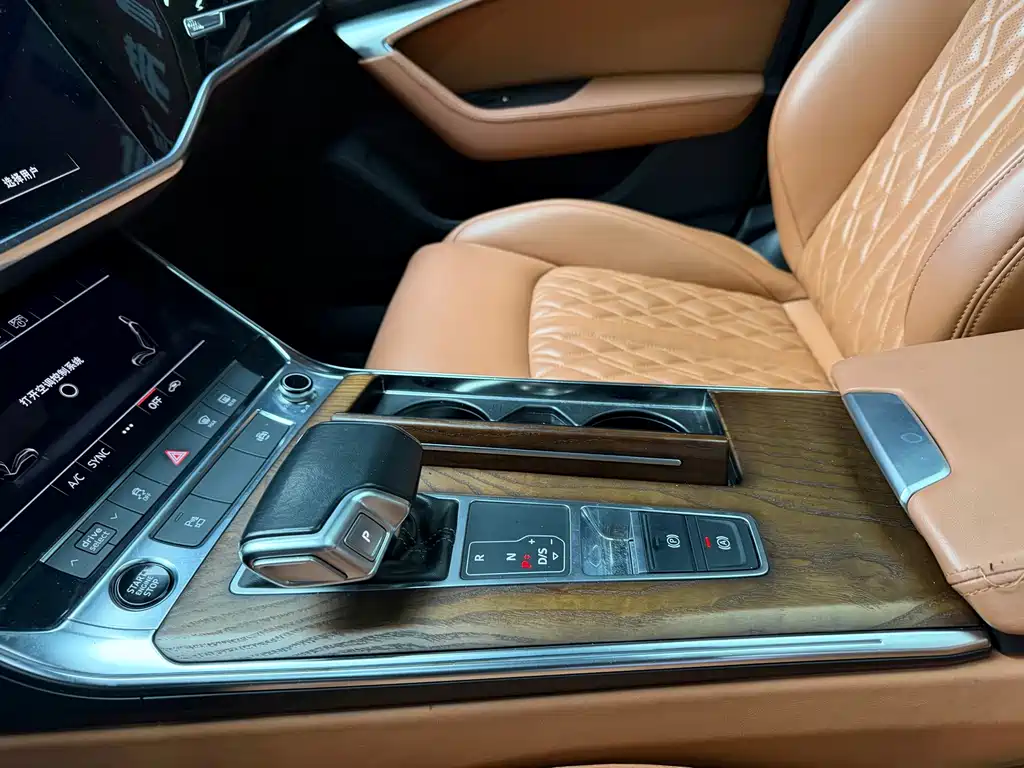 Audi A6L — миниатюра 9