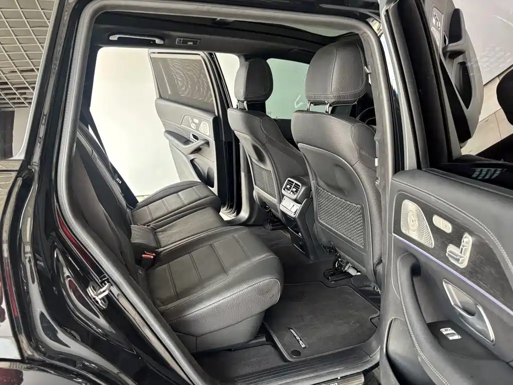 Mercedes-Benz GLS — миниатюра 25