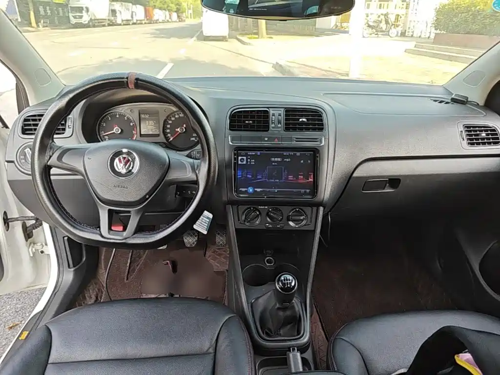 Volkswagen Polo — миниатюра 10