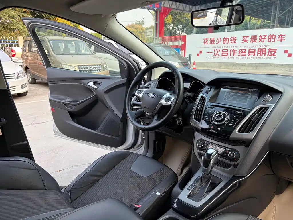 Ford Focus — миниатюра 11