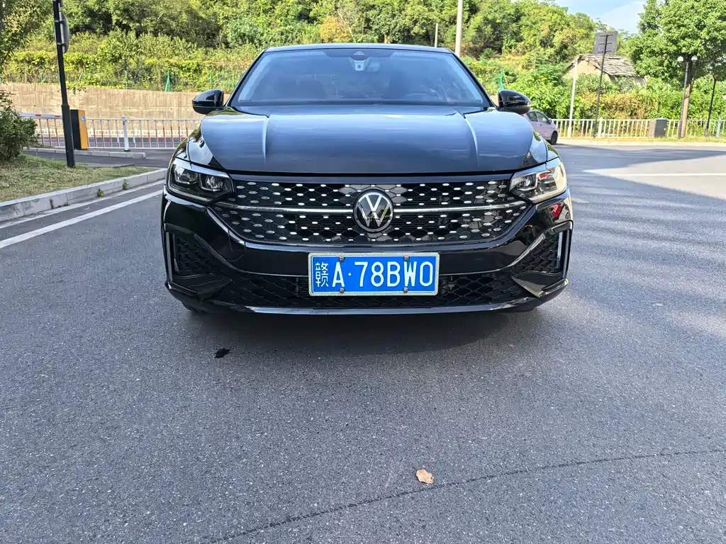 Volkswagen Lavida — миниатюра 2