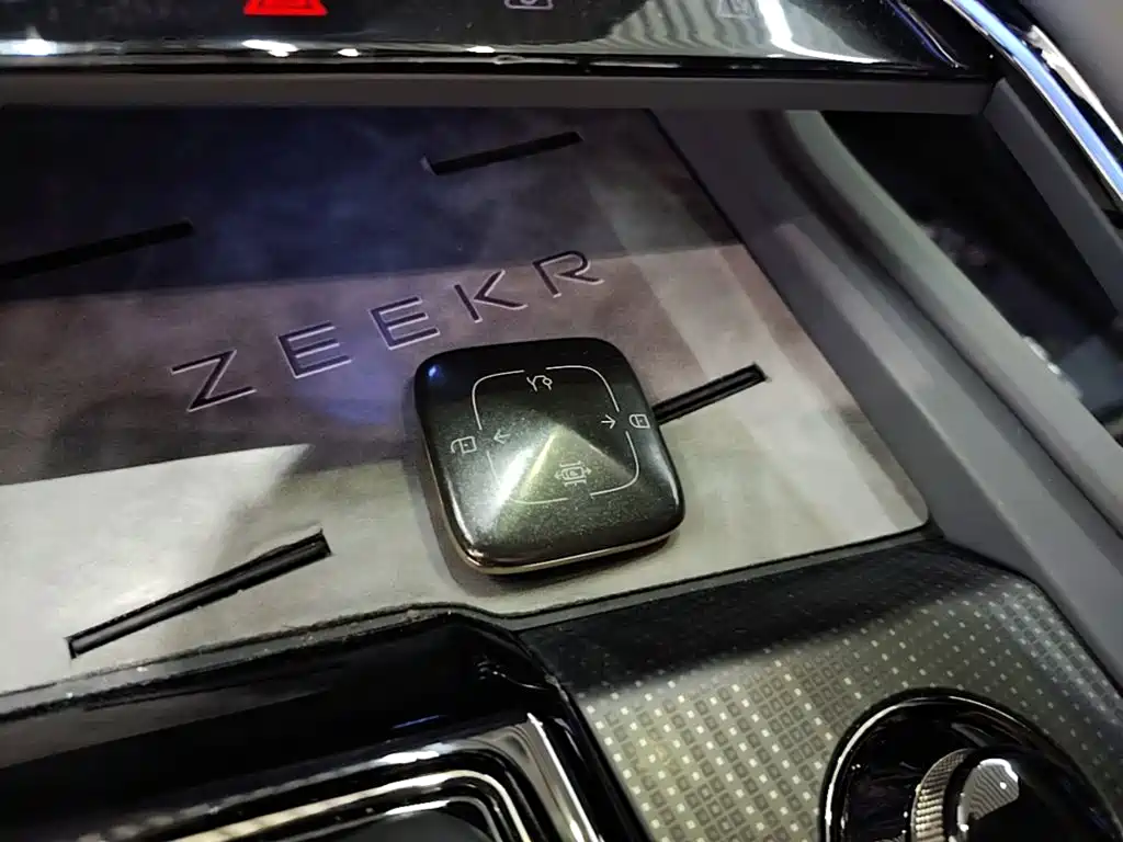 Zeekr 001 — миниатюра 9