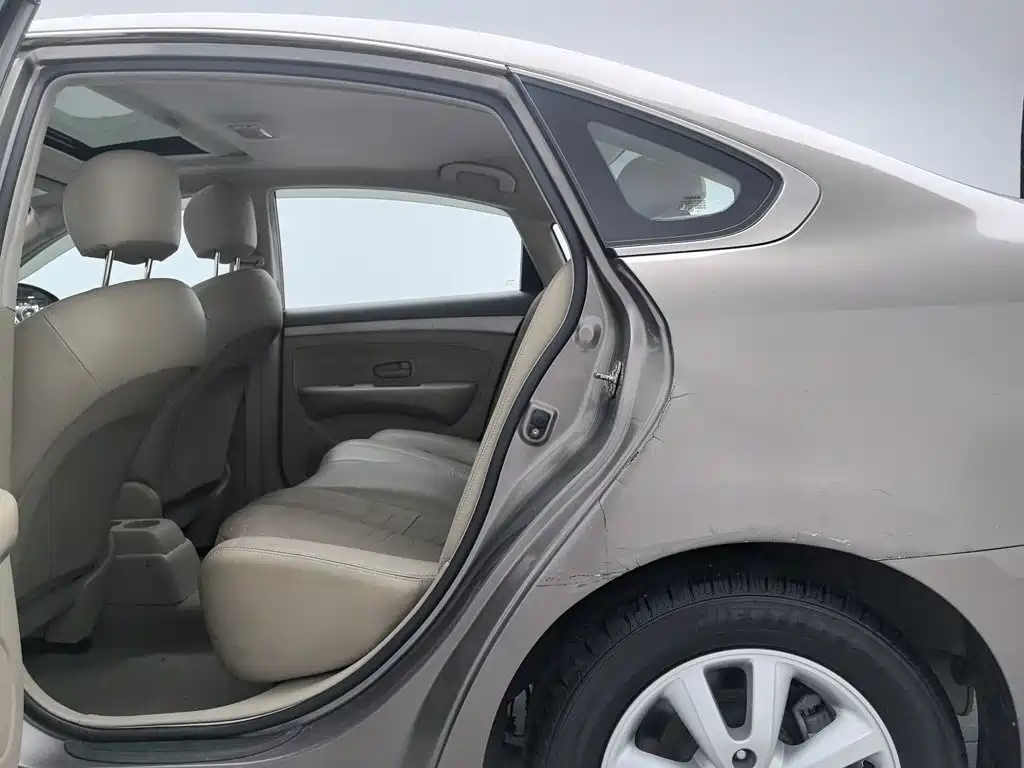 Nissan Sylphy — миниатюра 15