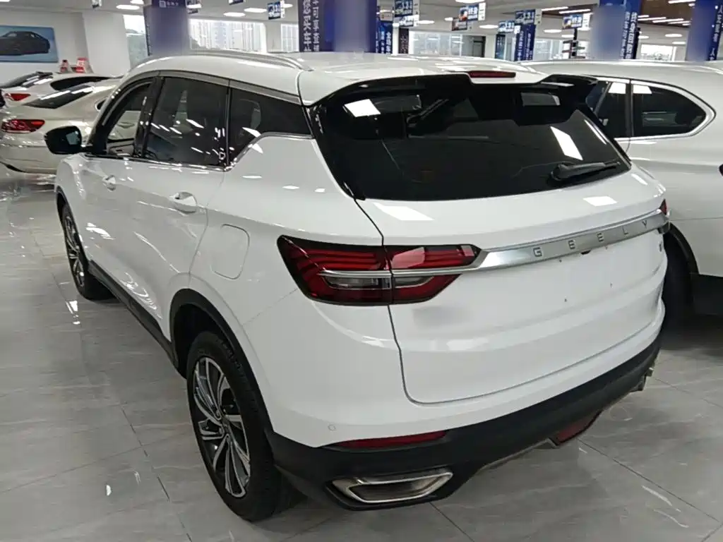 Geely Binyue — миниатюра 5
