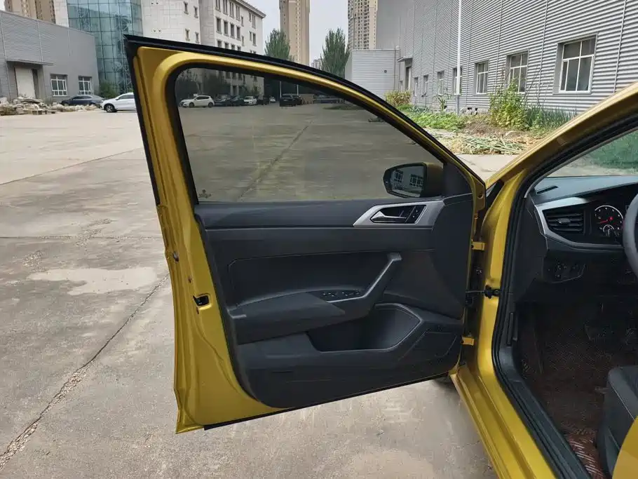 Volkswagen Polo — миниатюра 7