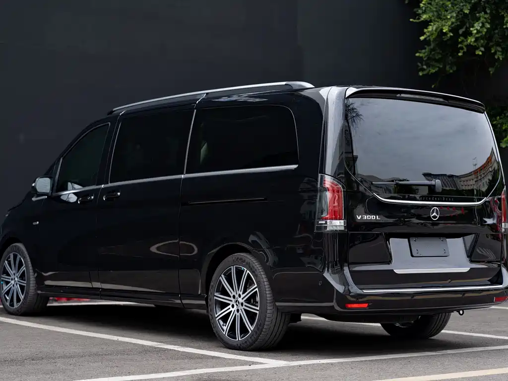 Mercedes-Benz V-Class — миниатюра 18