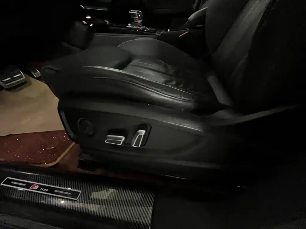 Audi Q5L 2024 40 TFSI Luxury