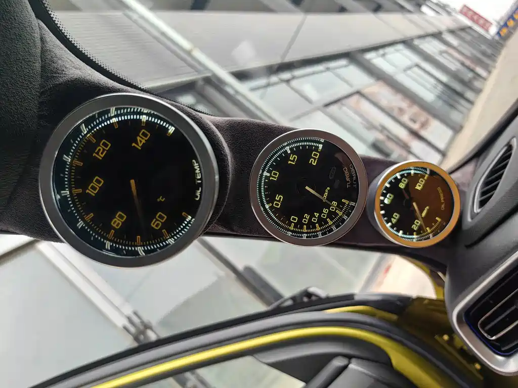 Lynk & Co 03 — миниатюра 10