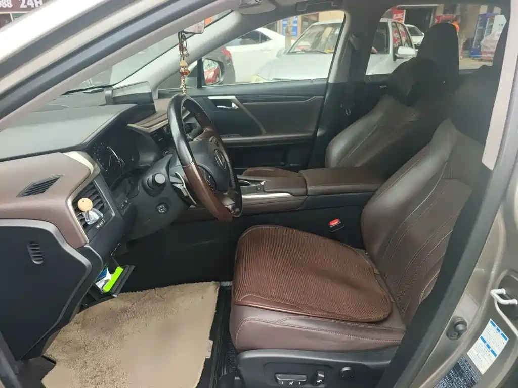 Lexus RX — миниатюра 8