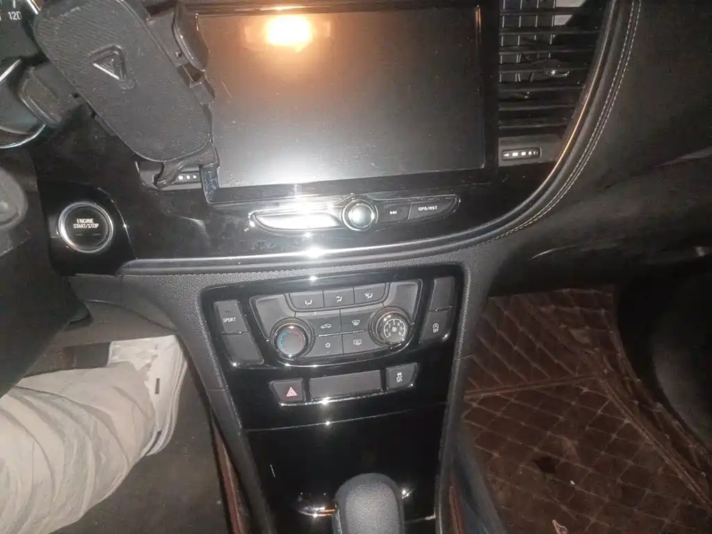 Buick Encore — миниатюра 9