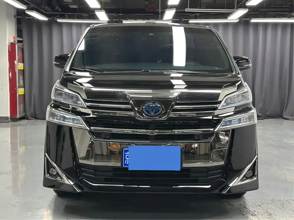 Toyota Vellfire — миниатюра 3
