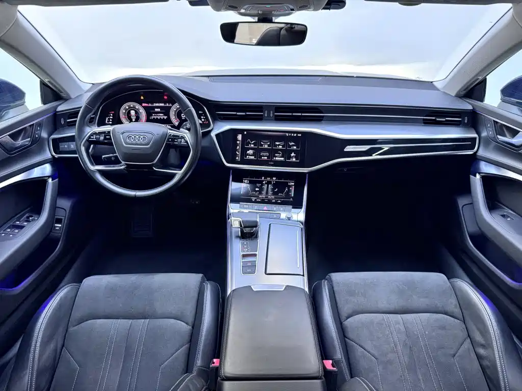Audi A7L — миниатюра 10
