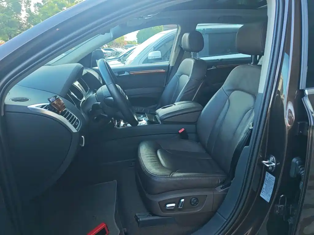 Audi Q7 — миниатюра 15