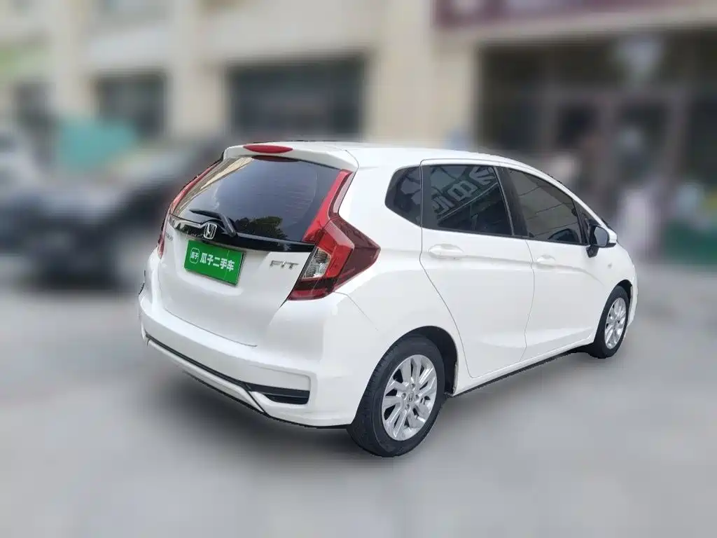 Honda Fit — миниатюра 4