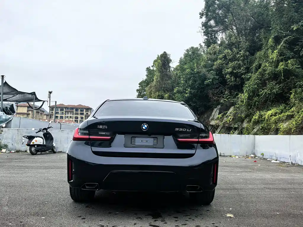 BMW 3 Series — миниатюра 14
