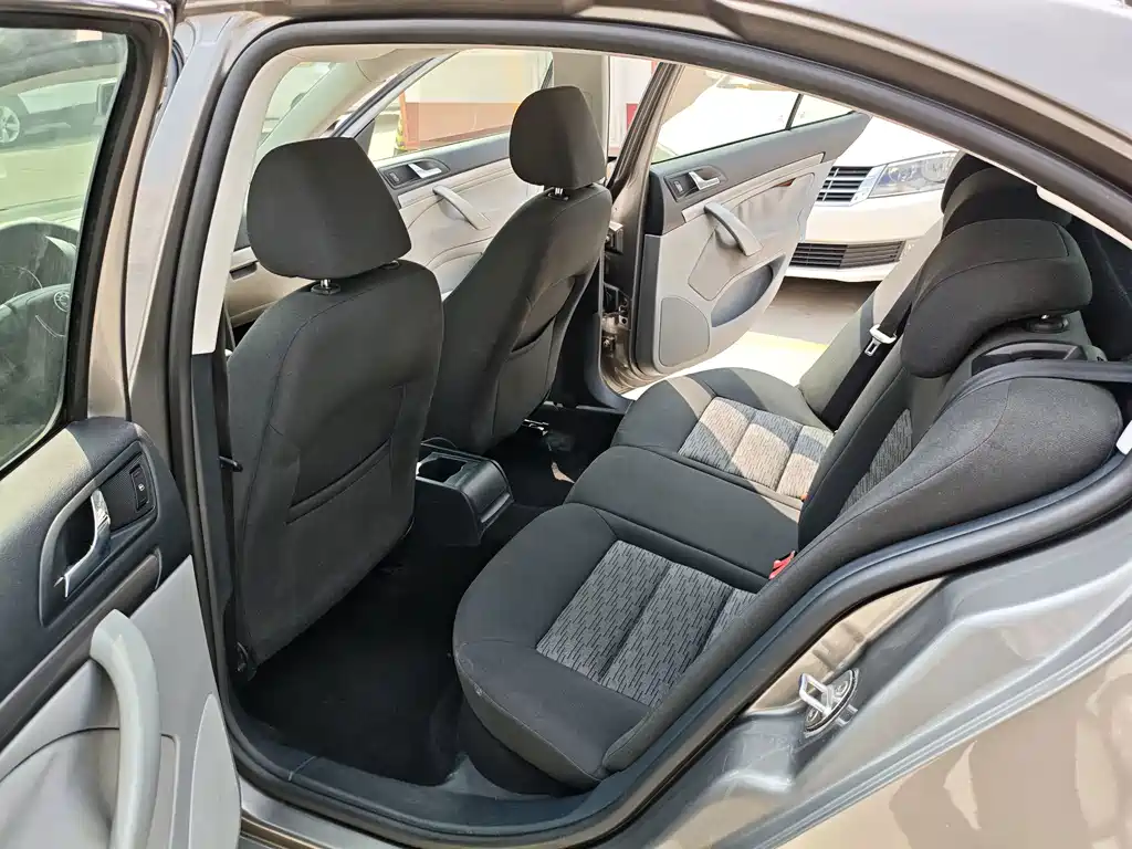 Skoda Octavia — миниатюра 10