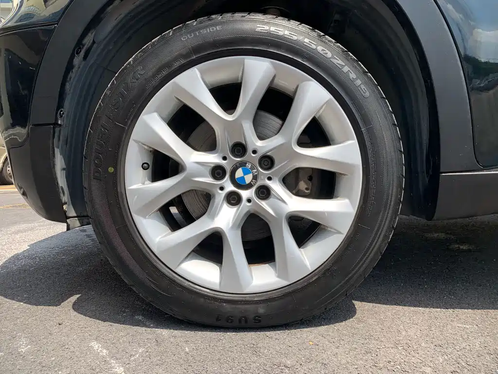 BMW X5 (Import) — миниатюра 11