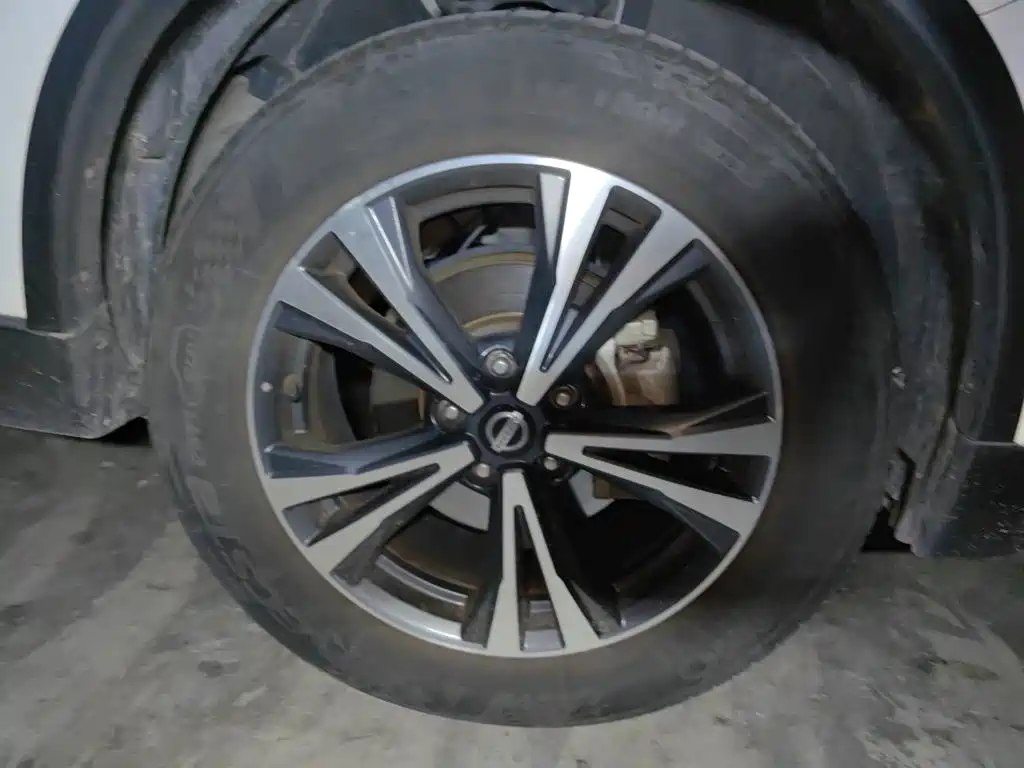 Nissan X-Trail — миниатюра 24