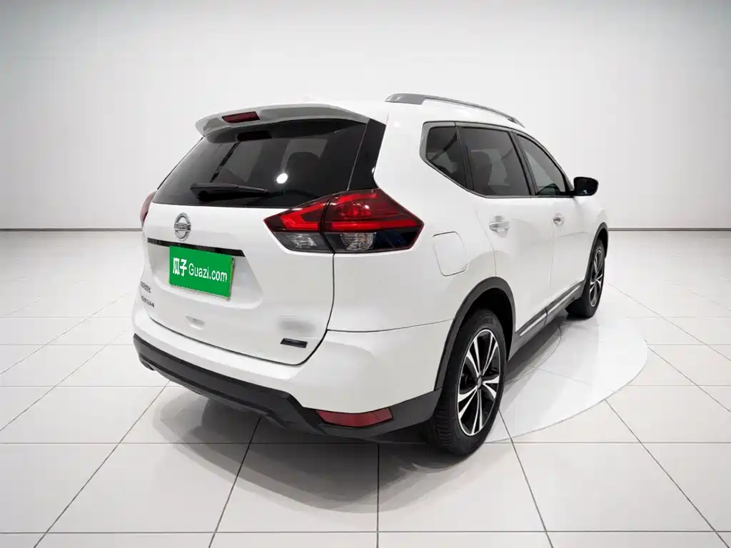 Nissan X-Trail — миниатюра 4