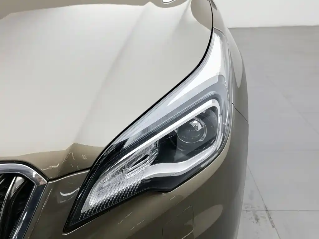 Buick Envision Plus — миниатюра 7