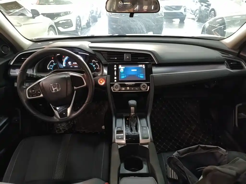 Honda Civic — миниатюра 10