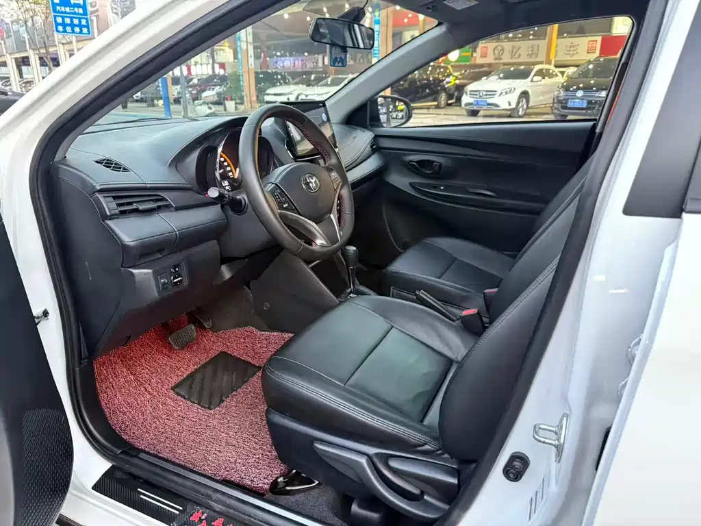 TOYOTA YARIS L ZHIXUAN