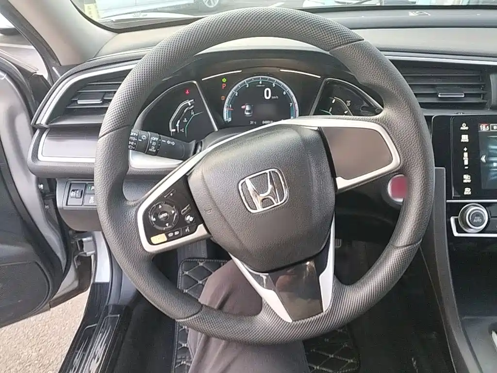 Honda Civic — миниатюра 11