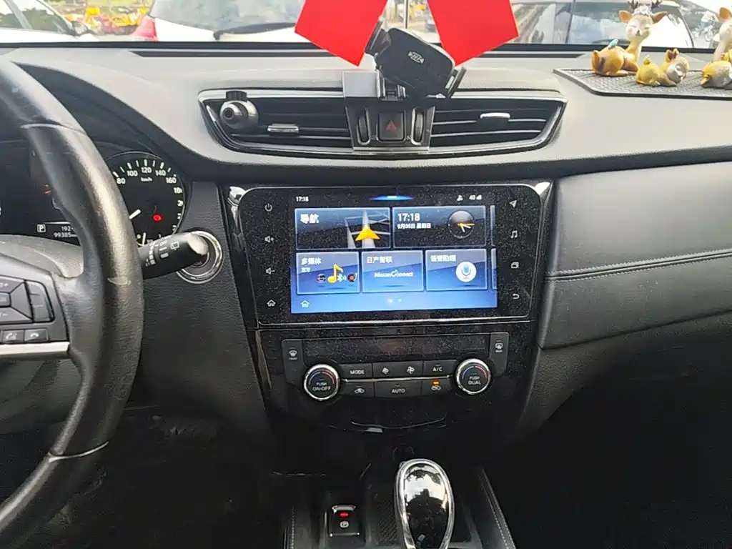 Nissan X-Trail — миниатюра 13