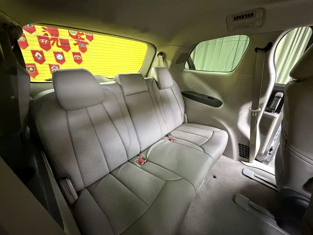 Buick GL8 — миниатюра 16
