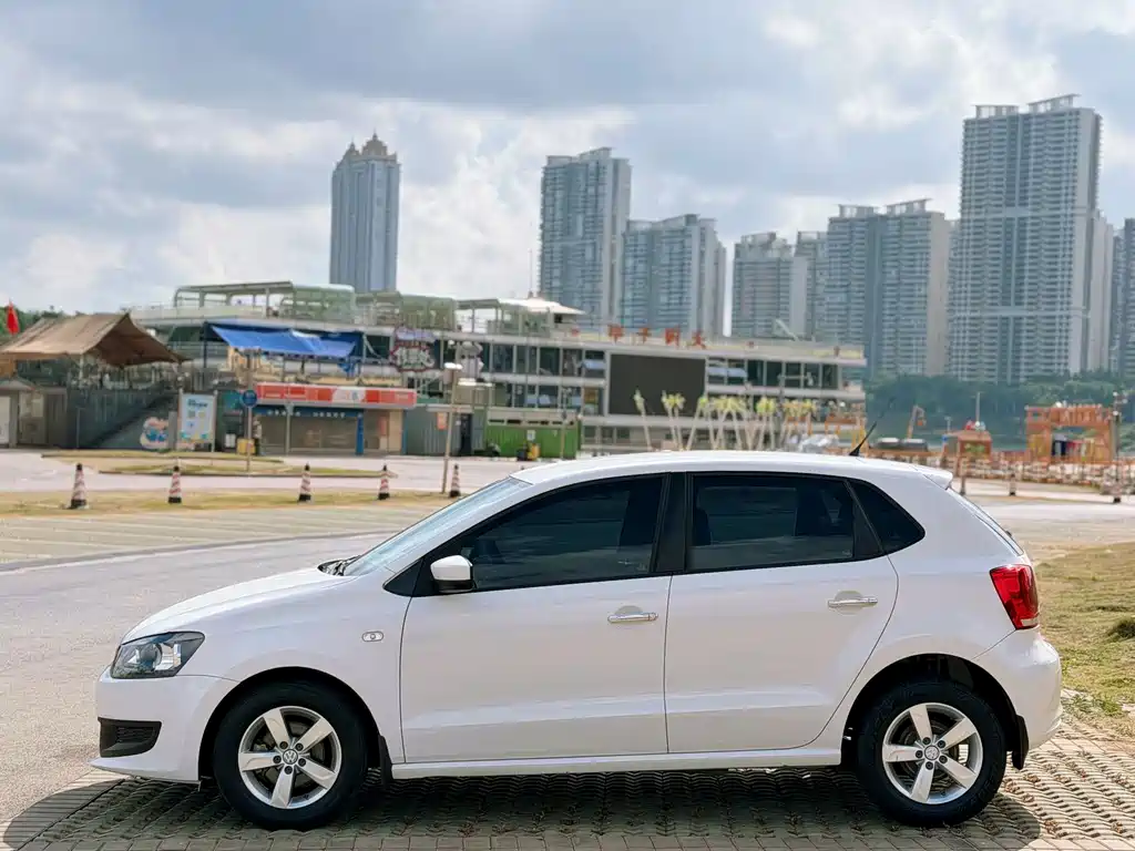 Volkswagen Polo — миниатюра 7