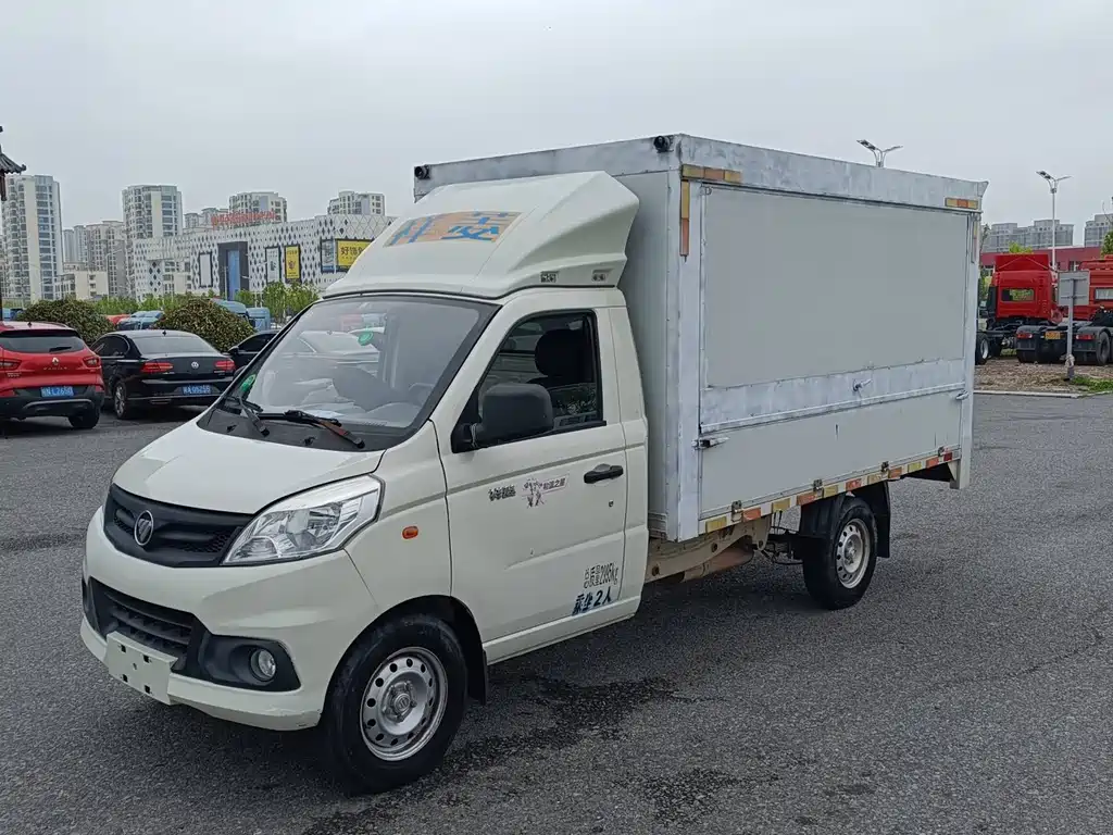 Foton Xiangling V 2021