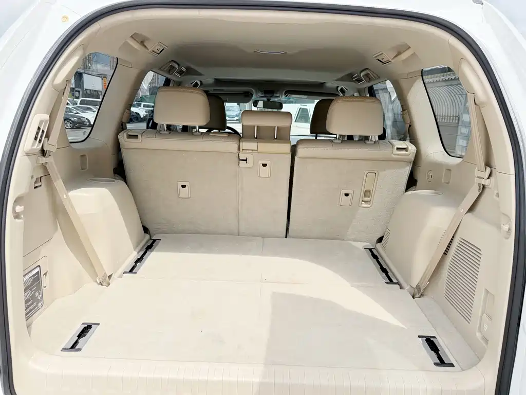 Toyota Prado — миниатюра 10