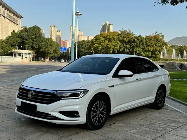 VOLKSWAGEN SAGITAR 2021