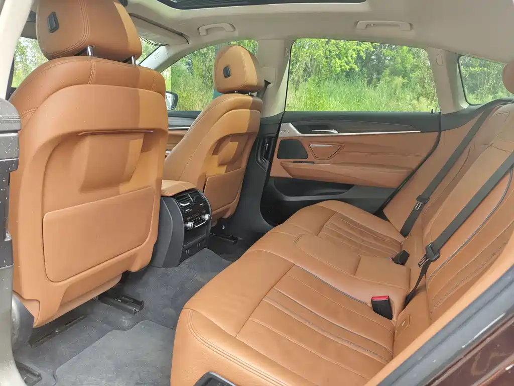 BMW 6 Series GT — миниатюра 11