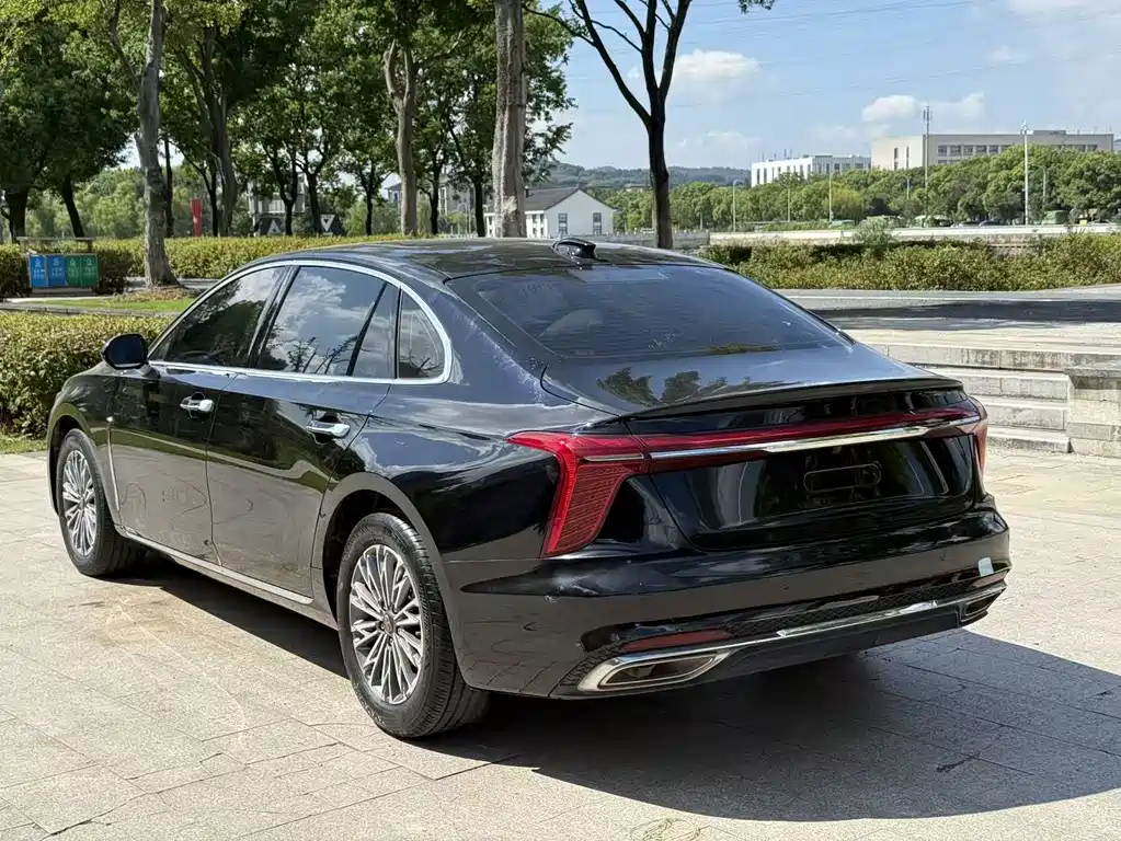 Hongqi Hongqi H5 — миниатюра 6