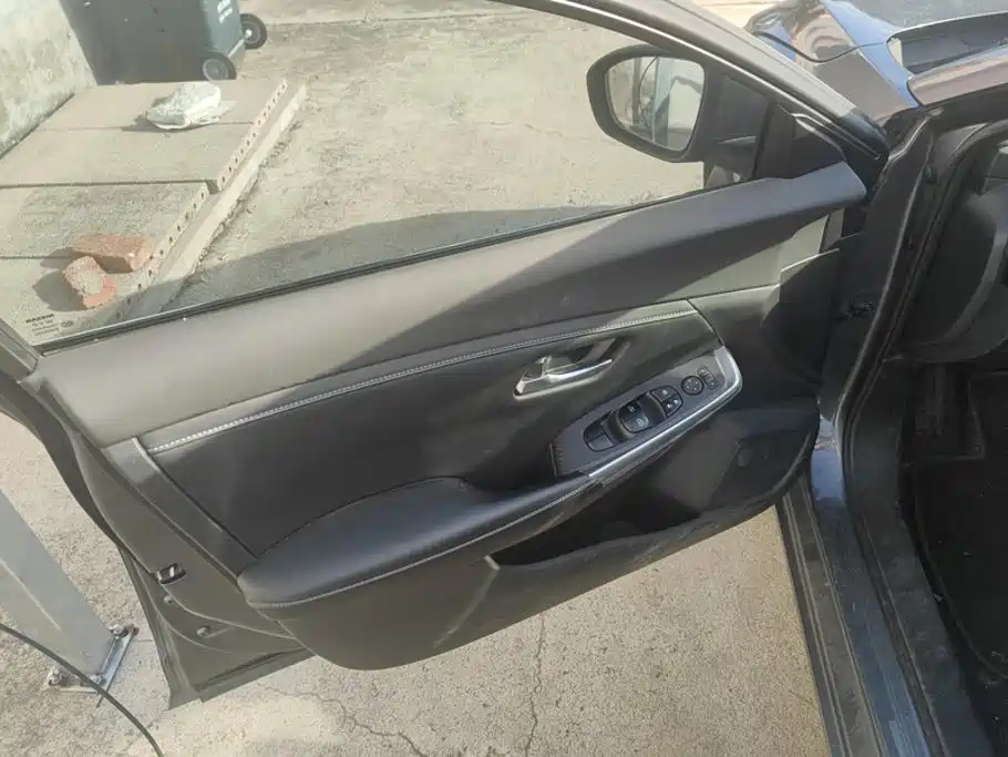 Nissan Sylphy — миниатюра 7
