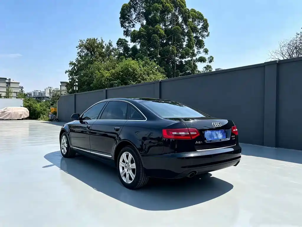 Audi A6L 2011 2.4L Luxury