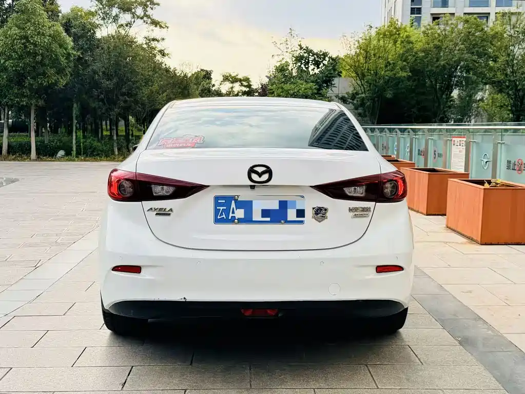 Mazda 3 Axela — миниатюра 4