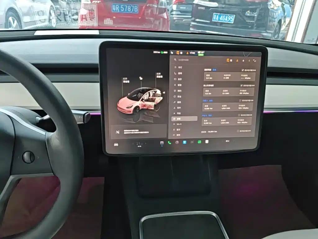 Tesla Model 3 — миниатюра 13