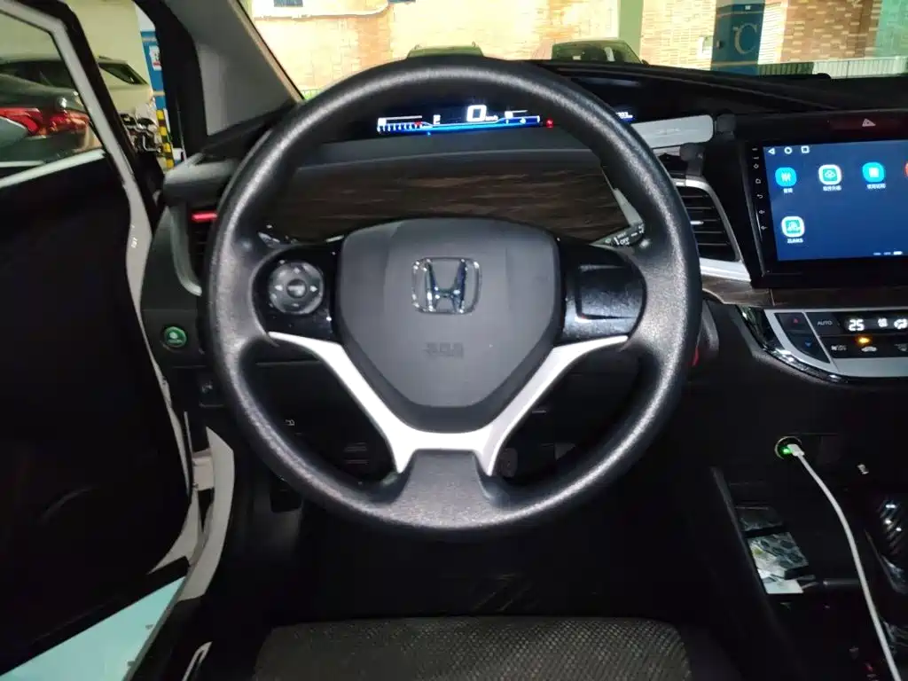 Honda Jade 2017 1.8L AT Comfort 5 мест
